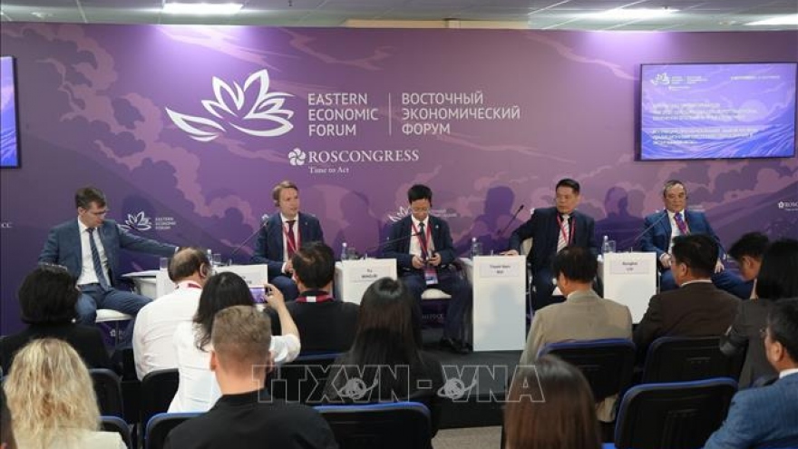 Vietnam shares education reform experience at Eastern Economic Forum 2024